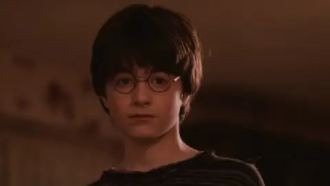 Harry.Potter.and.the.Philosophers.Stone.2001-00_10_30_11.th.jpg