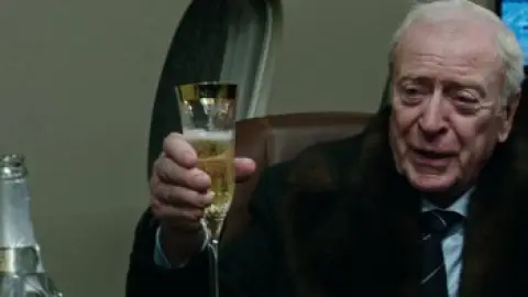 Vlcsnap.mkv-frame152921.th.jpg