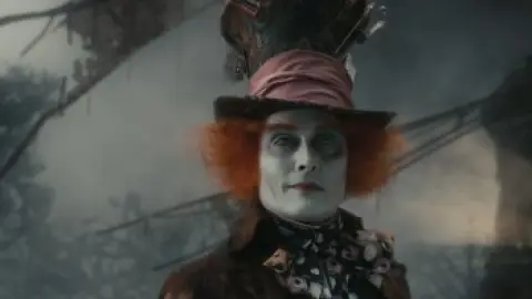 Download Alice in Wonderland 2010 Hindi Dubbed BluRay Full Movie