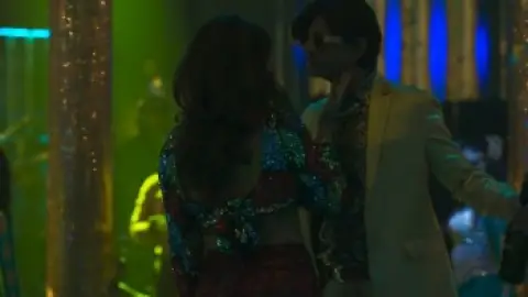 Dream.Girl.2.2023.1080p.WEB-DL.5.1.ESub.x264-HDHub4u.Tv.mkv.0001.th.jpg