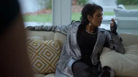 Wifelike.2022.1080p.WEB-DL.Hindi.5.1-English.ESub.x264-HDHub4u.Tv.mkv.0004.th.jpg