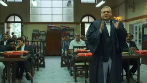 Shastry.Virudh.Shastry.2023.1080p.WEB-DL.5.1.ESub.x264-HDHub4u.Tv.mkv.0004.th.jpg