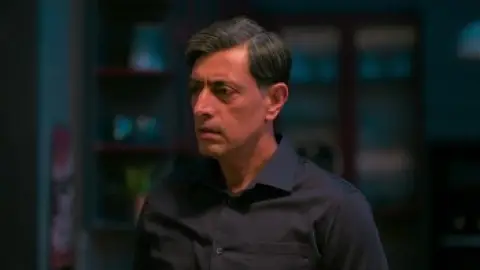 Download Mrs. Deshpande Season 1 Hindi HDRip ALL Episodes