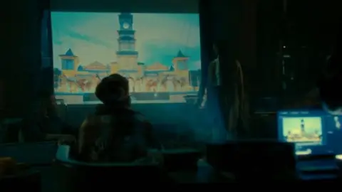 iNumber.Number.Jozi.Gold.2023.1080p.WEB-DL.Hindi.AAC.5.1-English.ESub.x264-HDHub4u.Tv.mkv.0006.md.jpg