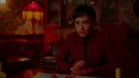 Upload.2020.S01E05.1080p.10bit.WEB-DL.Hindi.5.1-English.ESub.x265-HDHub4u.Tv.mkv.0000.th.jpg