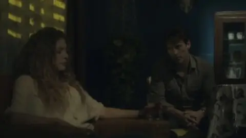 The.Caller.2011.1080p.BluRay.Hindi.2.0-English.5.1.ESub.x264-HDHub4u.Tv.mkv.0003.th.jpg
