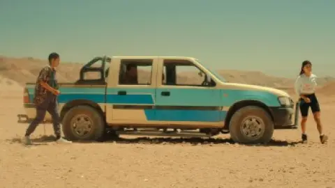 Sayen.Desert.Road.2023.1080p.WEB-DL.Hindi.5.1-English.5.1.ESub.x264-HDHub4u.Tv.mkv.0002.th.jpg
