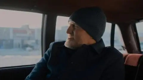 Champions.2023.1080p.WEB-DL.Hindi.ORG-English.ESub.x264-HDHub4u.Tv.mkv.0001.th.jpg