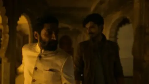 Shehar-Lakhot_S01E04_One-last-surprise-Mr_-Tomar_.mkv.0008.th.jpg