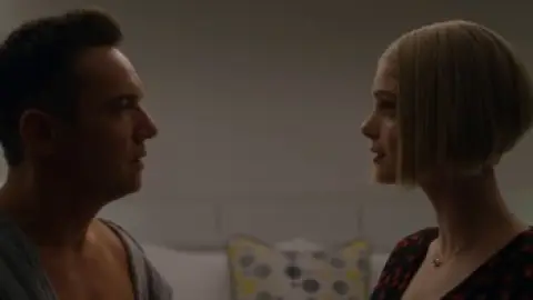 Wifelike.2022.1080p.WEB-DL.Hindi.5.1-English.ESub.x264-HDHub4u.Tv.mkv.0000.th.jpg