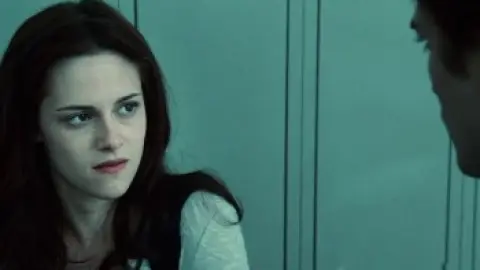 Twilight.2008-00_20_18_06.th.jpg
