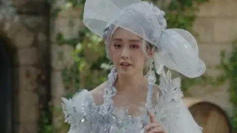 Once.Upon.a.Crime.2023.1080p.WEB-DL.Hindi.5.1-Japanese.ESub.x264-HDHub4u.Tv.mkv.0008.th.jpg