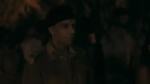 Pippa.2023.1080p.WEB-DL.5.1.ESub.x264-HDHub4u.Tv.mkv.0005.th.jpg