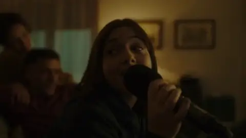 Public.Disorder.S01.00_31_19_17.th.jpg
