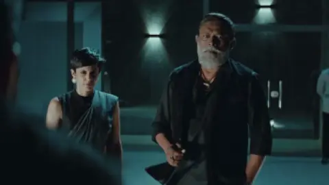 Download Saaho (2019) Hindi Dubbed HDRip Full Movie