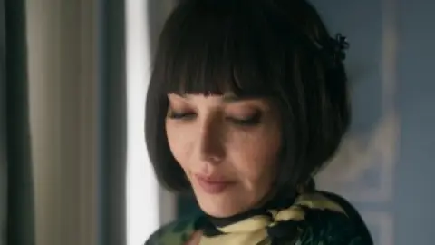 Bither-A.Forbidden.Passion.2023.1080p.WEB-DL.Hindi.5.1-Turkish.ESub.x264-HDHub4u.Tv.mkv.0003.th.jpg