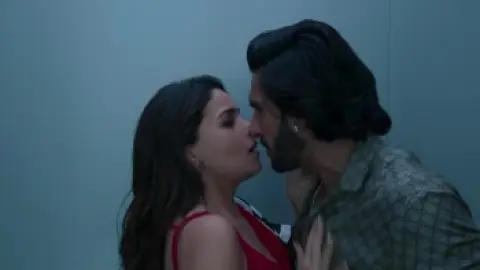 Download Rocky Aur Rani Kii Prem Kahaani 2023 Hindi HDRip Full Movie