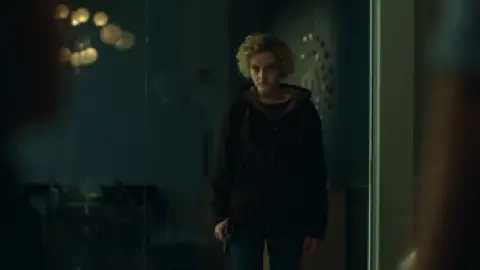 Download Ozark Season 4 Hindi HDRip ALL Episodes