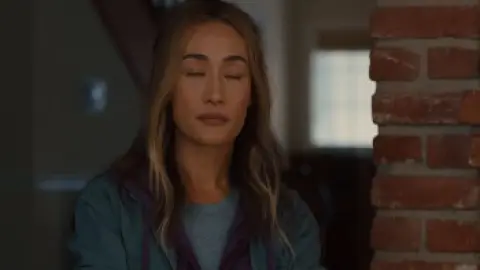Fear.the.Night.2023.1080p.WEB-DL.Hindi.ORG-English.ESub.x264-HDHub4u.Tv.mkv.0000.th.jpg