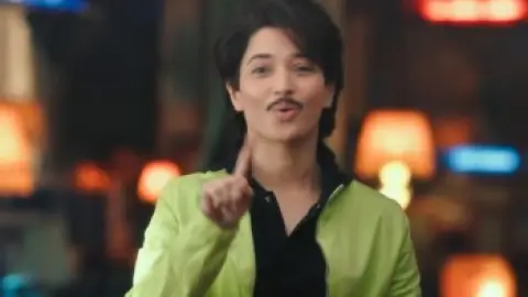F3.Fun.And.Frustration.2022.1080p.WEB-DL.Hindi.ORG-Telugu.ESub.x264-HDHub4u.Tv.mkv.0007.th.jpg