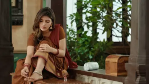 Download Guntur Kaaram (2024) Hindi-Telugu HDRip Full Movie