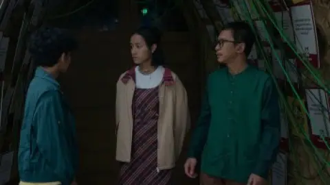 Vlcsnap.mkv-frame141522.th.jpg