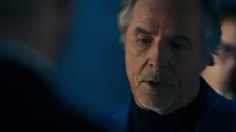 High.Heat.2022.1080p.WEB-DL.Hindi.ORG-English.ESub.x264-HDHub4u.Tv.mkv.0006.md.jpg