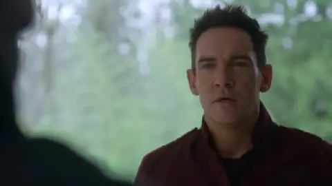 Wifelike.2022.1080p.WEB-DL.Hindi.5.1-English.ESub.x264-HDHub4u.Tv.mkv.0008.th.jpg