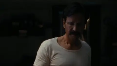 Bambai.Meri.Jaan.S01E02.720p.WEB-DL.5.1.ESub.x264-HDHub4u.Tv.mkv.0004.th.jpg