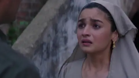 Raazi-2018-02_07_14_16.th.jpg