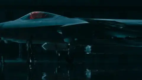 Born.to.Fly.2023.1080p.WEB-DL.Hindi.ORG-Chinese.ESub.x264-HDHub4u.Tv.mkv.0002.th.jpg