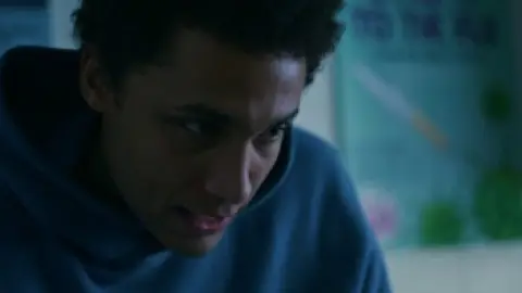 Vlcsnap.mkv-frame097262.th.jpg