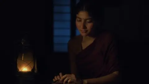 Virata.Parvam.2022.UNCUT.1080p.WEB-DL.Hindi.5.1-Telugu.ESub.x264-HDHub4u.Tv.mkv.0000.md.jpg