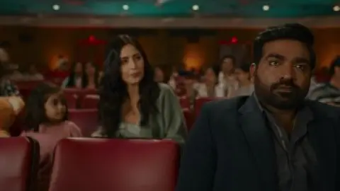 Download Merry Christmas 2024 Hindi Dubbed HDRip Full Movie