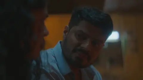 The.Jengaburu.Curse.S01.E05.1080p.Hindi.WEB-DL.5.1.ESub.x264-HDHub4u.Tv.mkv.0001.md.jpg