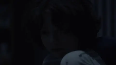 CobWeb.2023.1080p.BluRay.Hindi.ORG.2.0-English.5.1.ESub.x264-HDHub4u.Tv.mkv.0004.th.jpg