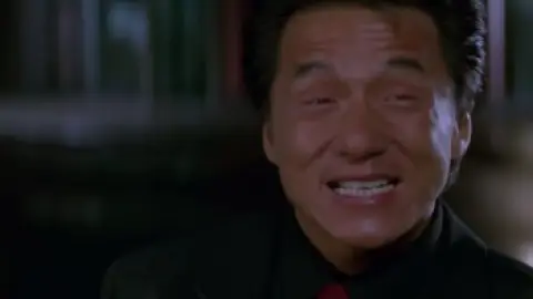 Rush.Hour.1998.00_52_35_03.th.jpg