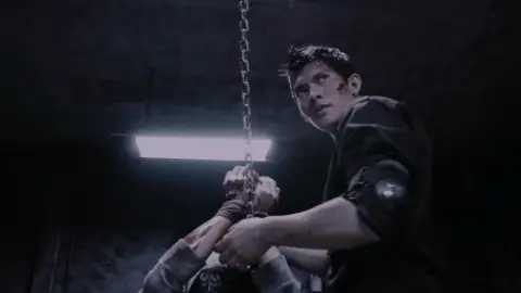 The Raid: Redemption (2011) UNRATED BluRay 1080p 720p 480p Dual Audio [Hindi (DD5.1) & English] x264 | Full Movie