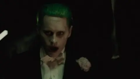 Download Suicide Squad 2016 EXTENDED Hindi Dubbed BluRay Full Movie