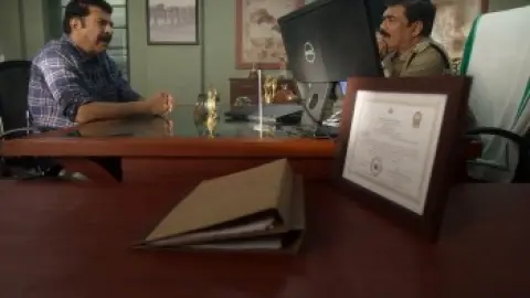 Kannur.Squad.2023.720p.Hindi.WEB-DL.5.1.ESub.x264-HDHub4u.Tv.mkv.0000.th.jpg