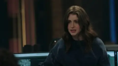 Upload.2020.S02E03.1080p.10bit.WEB-DL.Hindi.5.1-English.ESub.x265-HDHub4u.Tv.mkv.0004.th.jpg